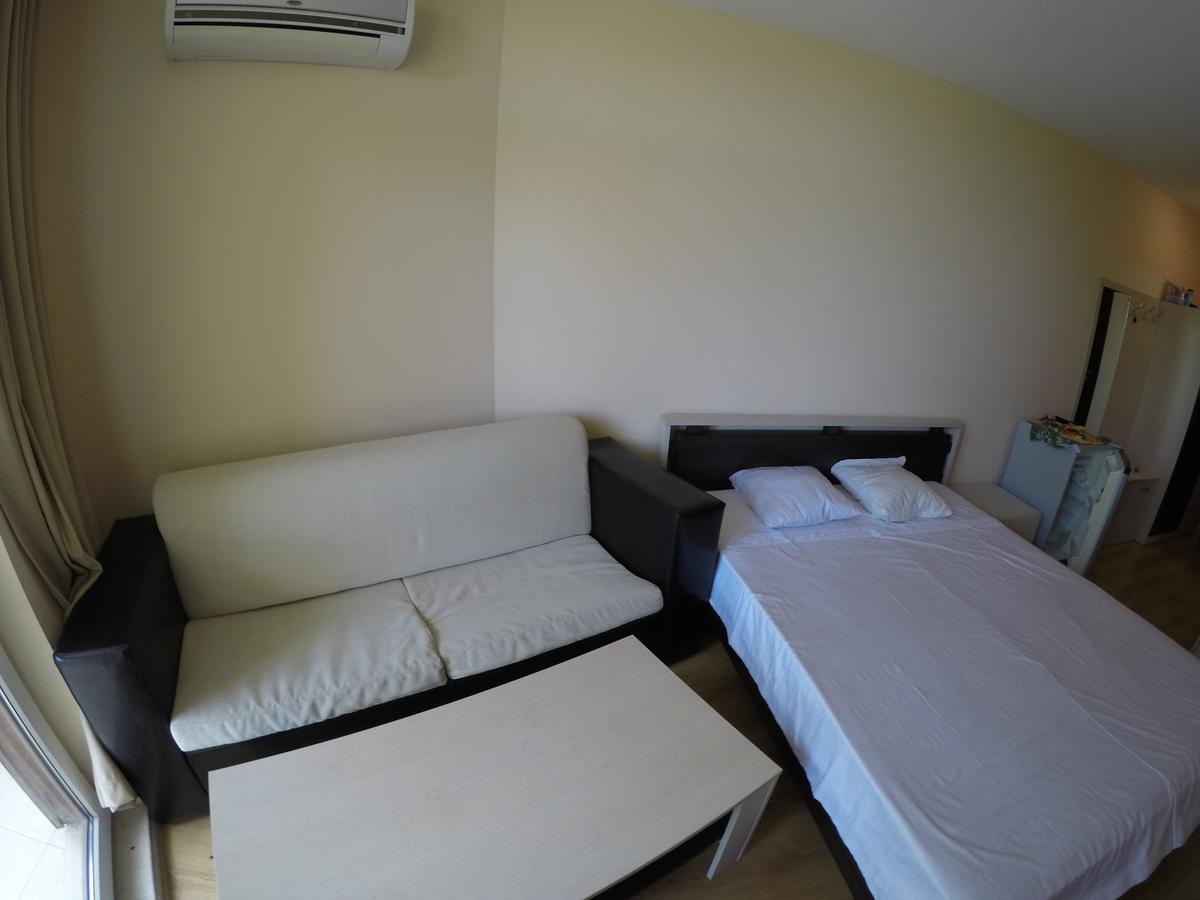 VP Luxor Studio Sveti Vlas Extérieur photo